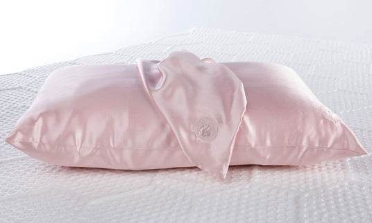 Silk vs Satin Pillowcase: Pros & Cons for Skin, Hair, Sleep – Blissy